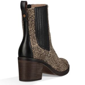 Ugg womens Camden exotic Chelsea boots calf hair dotted block heel size 6